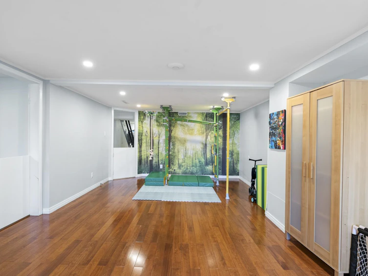 6529 Dawson Street, Vancouver, BC, V5S 2W2 - 25