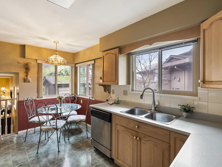 7553 Muston Place, Delta, BC, V4C 7J8 - 10