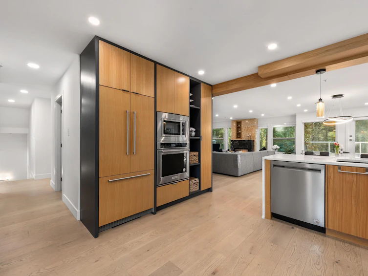 11-2425 Edgemont Boulevard, North Vancouver, BC, V7P 2L2 - 11