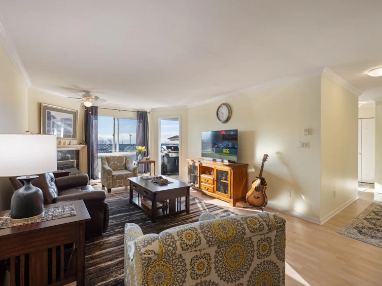 312-15875 Marine Drive, Surrey, BC, V4B 5J2 - 7