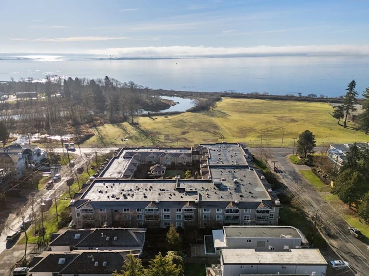 312-15875 Marine Drive, Surrey, BC, V4B 5J2 - 4