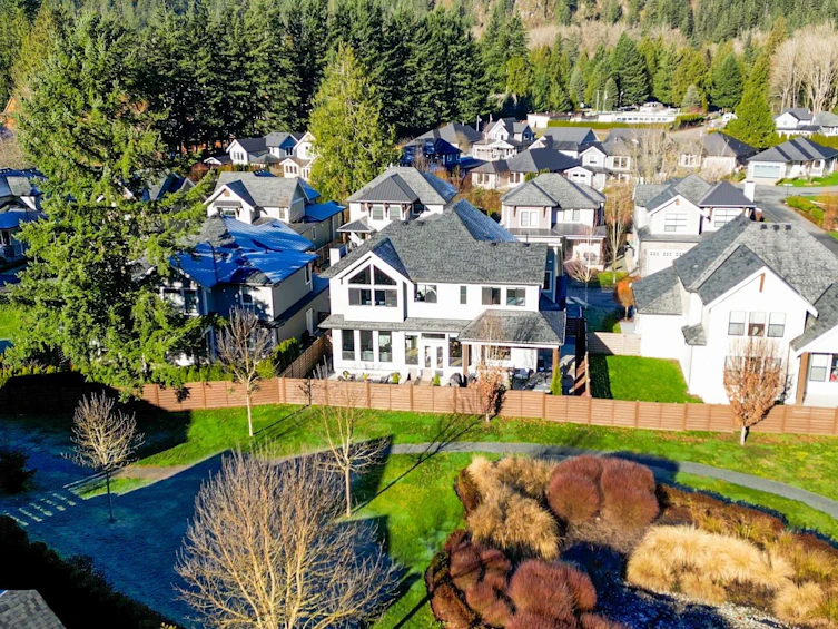 44-1885 Columbia Valley Road, Cultus Lake, BC, V2R 1J8