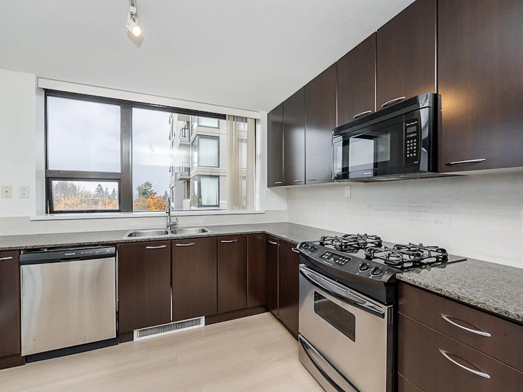 403-7138 Collier Street, Burnaby, BC, V5E 0A2 - 14