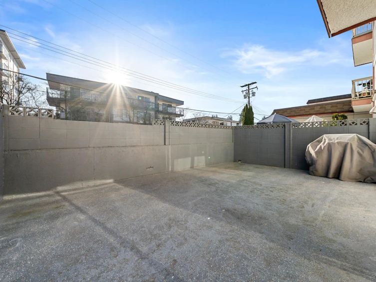 3-135 W 21st Street, North Vancouver, BC, V7M 1Z2 - 11