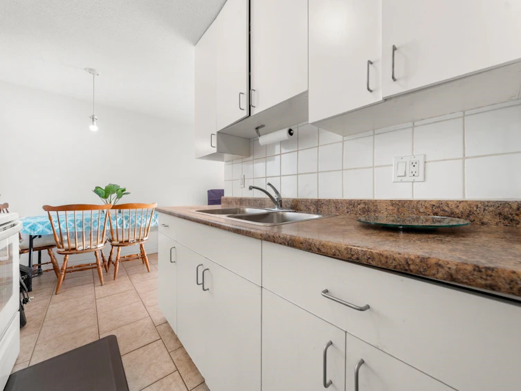 3-135 W 21st Street, North Vancouver, BC, V7M 1Z2 - 12