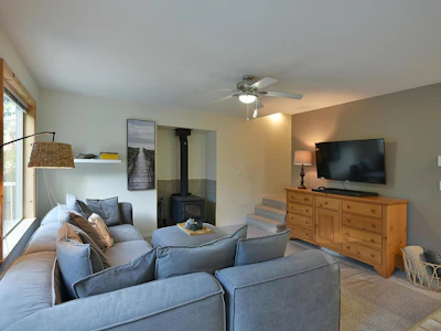 8650 Redrooffs Road - 3