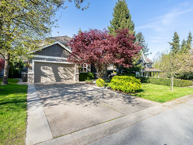 15585 37th Avenue, Surrey BC V3Z 0H4