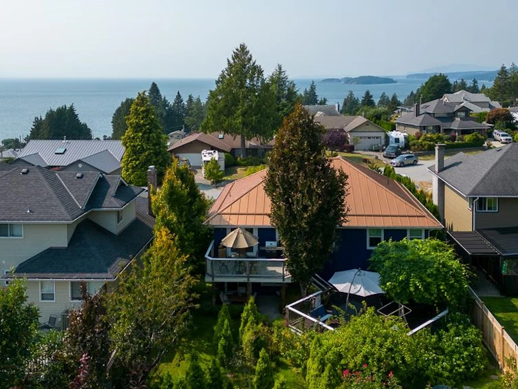 4868 Bluegrouse Drive, Sechelt, BC, V7Z 0G4 - 2