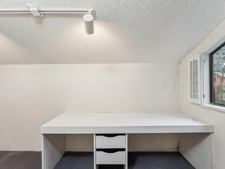 1494 Ross Road, North Vancouver, BC, V7J 1V2 - 28