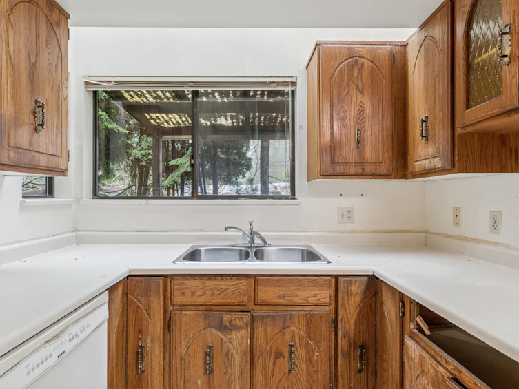 1494 Ross Road, North Vancouver, BC, V7J 1V2 - 12