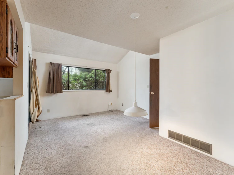 1494 Ross Road, North Vancouver, BC, V7J 1V2 - 18