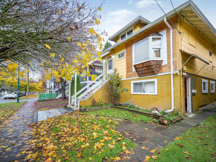 3838 Inverness Street, Vancouver, BC, V5V 4W2 - 2