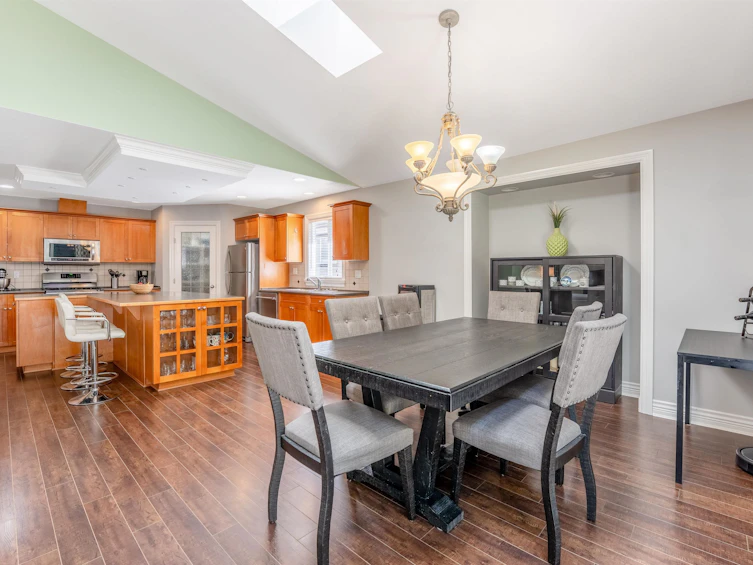 3051 Sienna Court, Coquitlam, BC, V3E 3N7 - 23