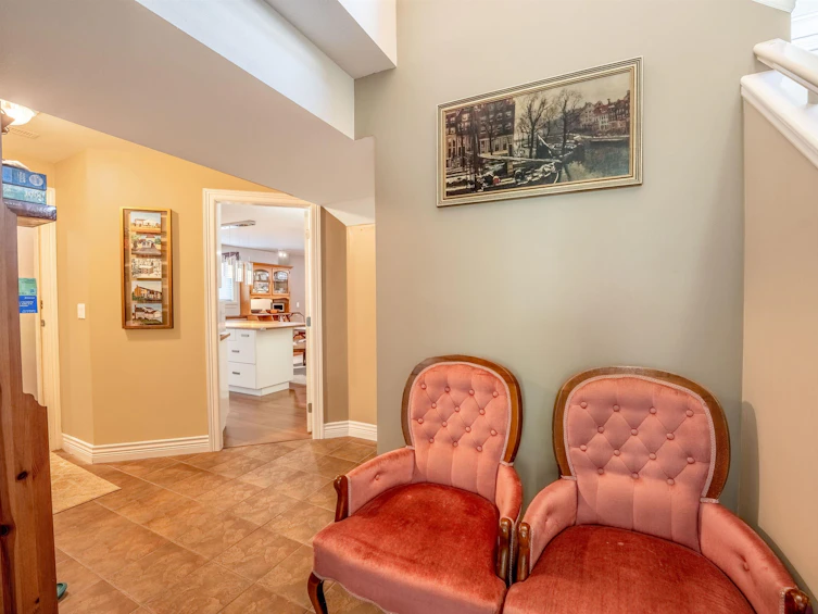 3051 Sienna Court, Coquitlam, BC, V3E 3N7 - 4