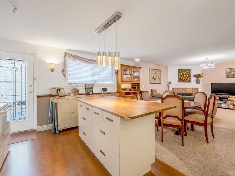 3051 Sienna Court, Coquitlam, BC, V3E 3N7 - 5