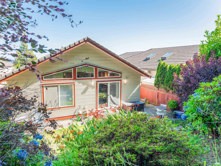 3051 Sienna Court, Coquitlam, BC, V3E 3N7 - 36