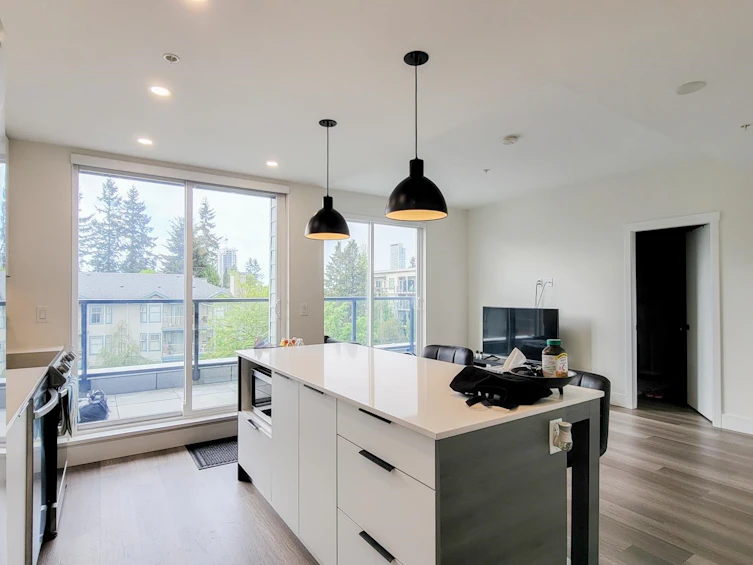 403-10778 138 Street, Surrey, BC, V3T 0S5