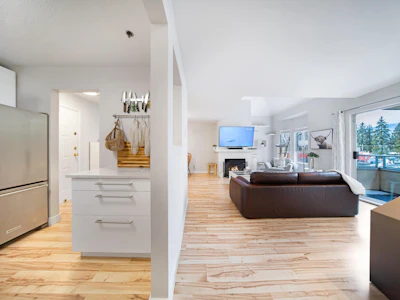 305-1175 Heffley Crescent - 3