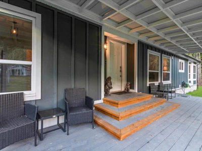 6800 Hinkley Road - 5