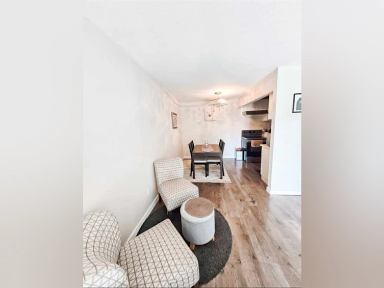 206-10438 148 Street, Surrey, BC, V3R 8S9 - 3