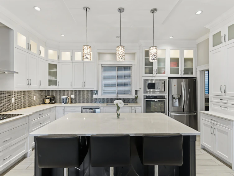6340 128 Street, Surrey, BC, V3X 1S8 - 8