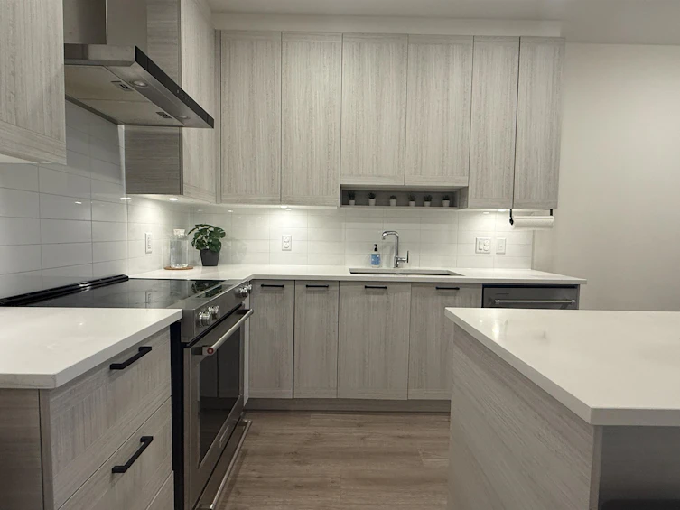 322-7133 14th Avenue, Burnaby, BC, V3N 0H5 - 7