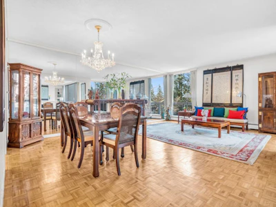 512-4900 Cartier Street - 5
