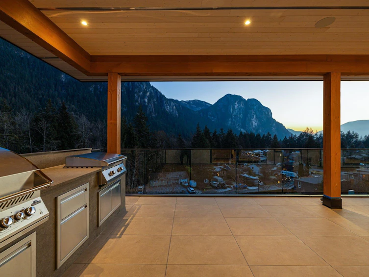 2216 Windsail Place, Squamish, BC, V8B 0T6 - 35