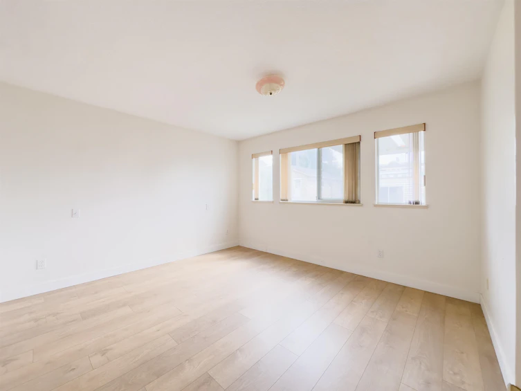 3630 Cambridge Street, Vancouver, BC, V5K 1M6 - 18