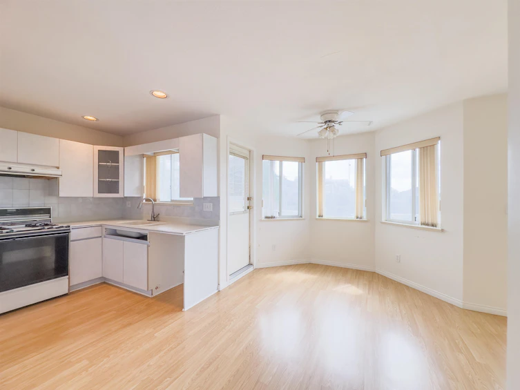 3630 Cambridge Street, Vancouver, BC, V5K 1M6 - 11