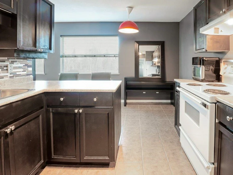 201-22722 Lougheed Highway, Maple Ridge, BC, V2X 2V6 - 18