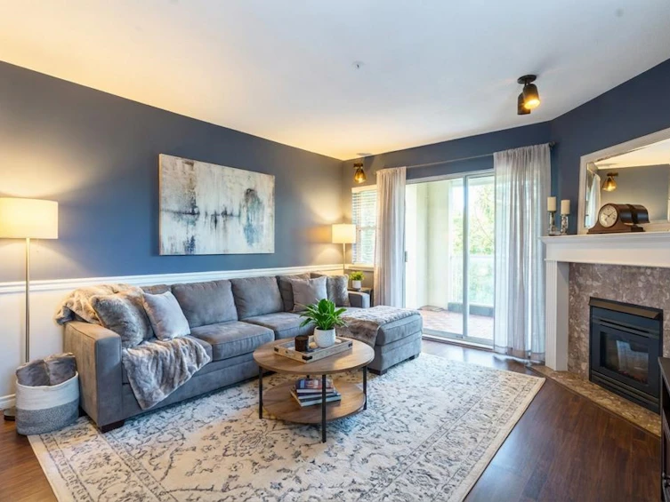 201-22722 Lougheed Highway, Maple Ridge, BC, V2X 2V6