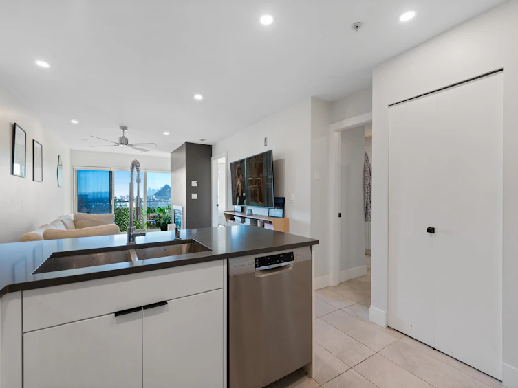 414-332 Lonsdale Avenue, North Vancouver, BC, V7M 3M5 - 6