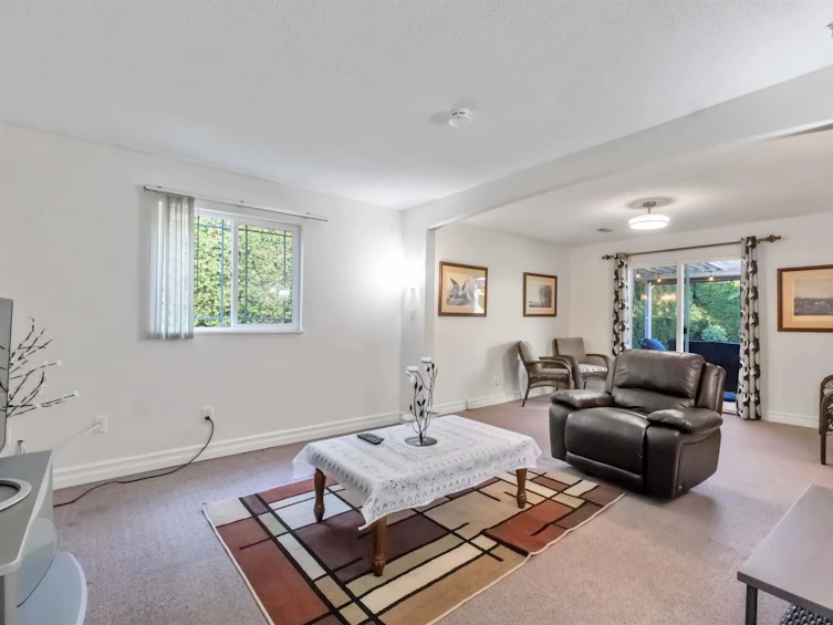 9113 145a Street, Surrey, BC, V3R 7L6 - 24