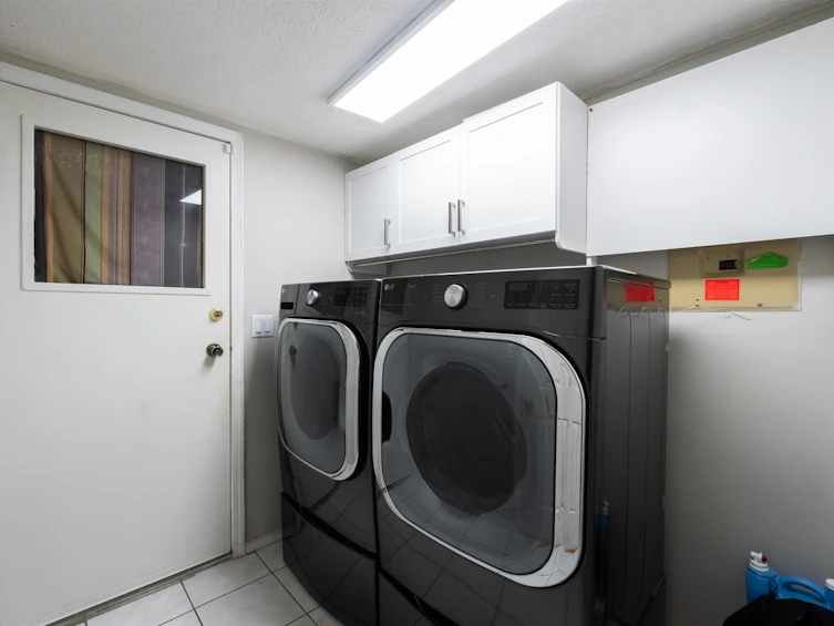 9113 145a Street, Surrey, BC, V3R 7L6 - 31