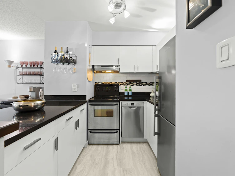 114-1545 E 2nd Avenue, Vancouver, BC, V5N 1C8 - 10