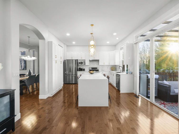 7339 200a Street, Langley, BC, V2Y 3G5 - 7