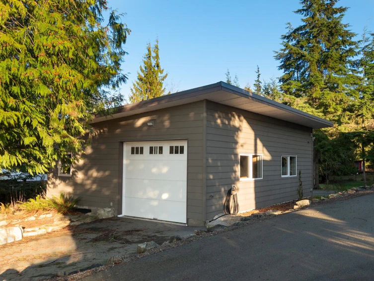 465 Sunset Road, Bowen Island, BC, V0N 1G2 - 32