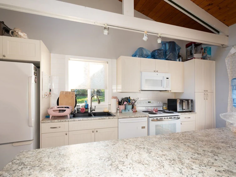 465 Sunset Road, Bowen Island, BC, V0N 1G2 - 31