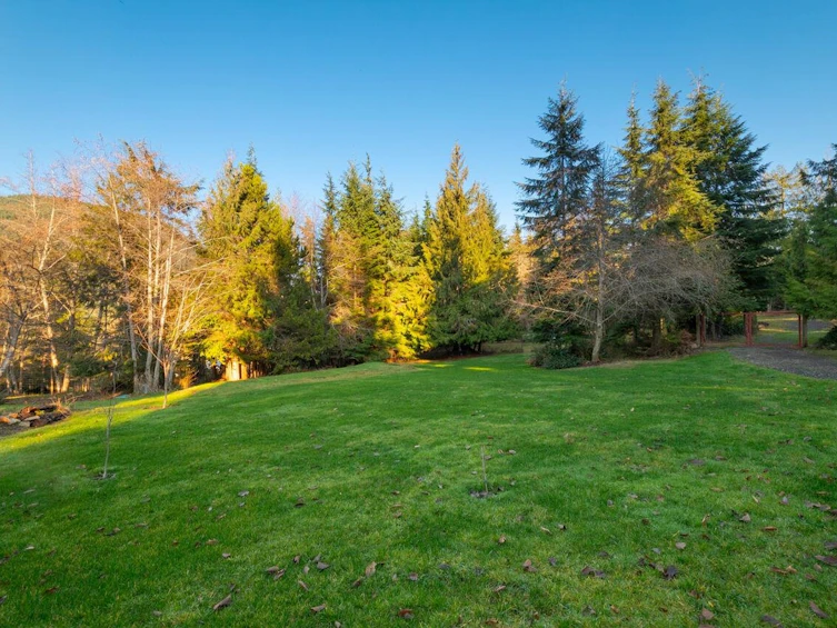 465 Sunset Road, Bowen Island, BC, V0N 1G2 - 37