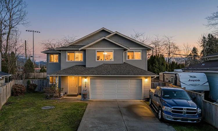 23015 Olund Crescent