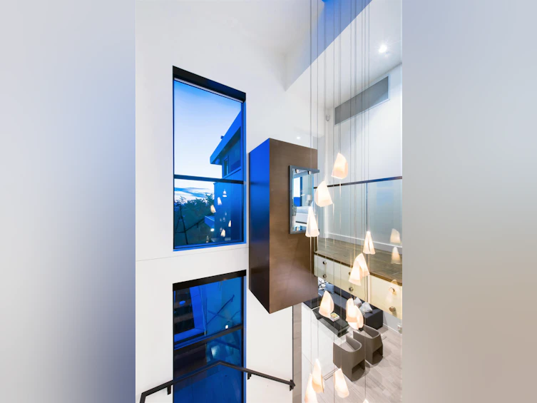 107 N Hythe Avenue, Burnaby, BC, V5B 1G3 - 20