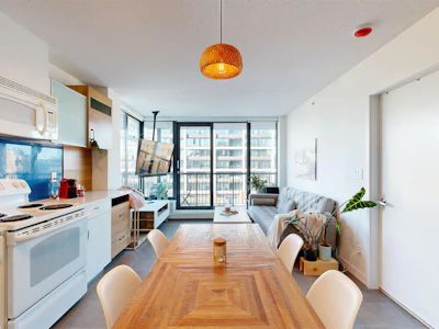 905-66 W Cordova Street - 4