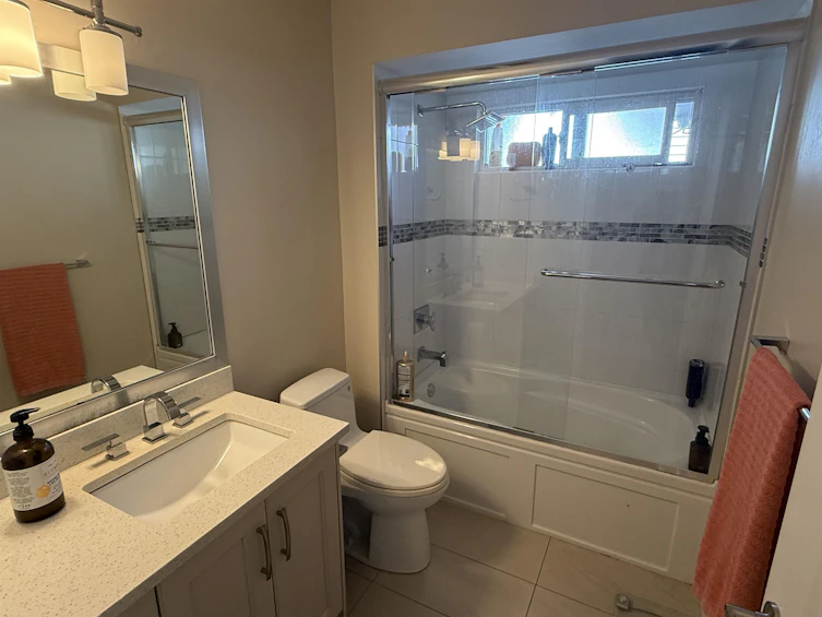 9043 155 Street, Surrey, BC, V3R 8W3 - 11