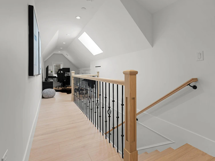 2377 W 7th Avenue, Vancouver, BC, V6K 1Y4 - 24