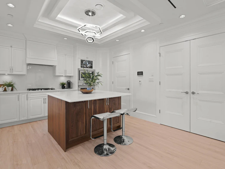 2377 W 7th Avenue, Vancouver, BC, V6K 1Y4 - 5