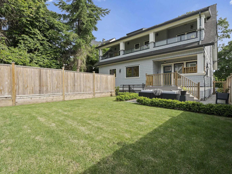 2377 W 7th Avenue, Vancouver, BC, V6K 1Y4 - 33