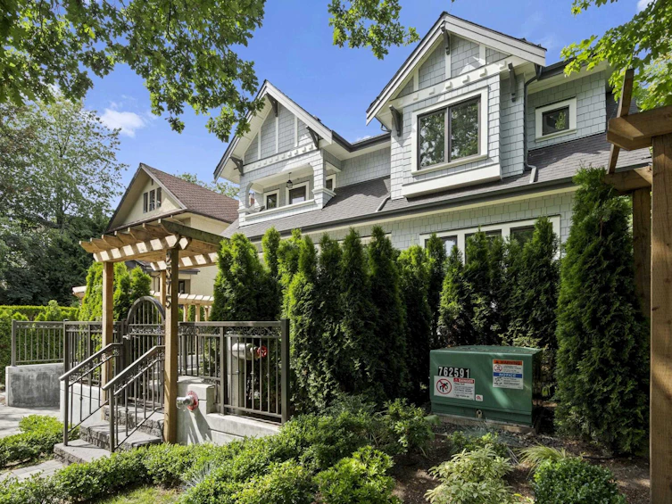 2377 W 7th Avenue, Vancouver, BC, V6K 1Y4 - 34