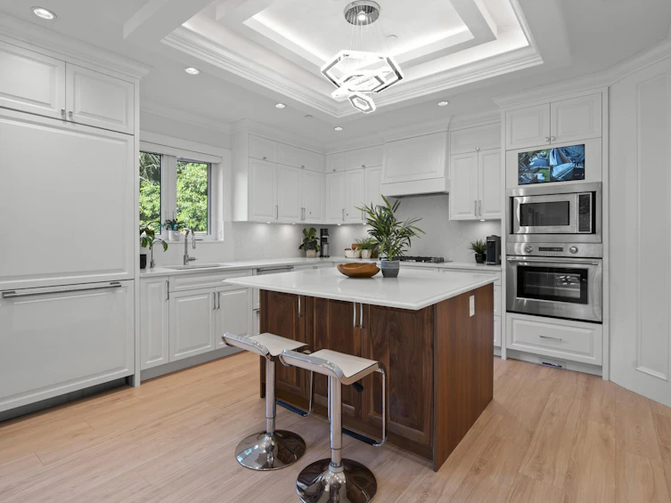 2377 W 7th Avenue, Vancouver, BC, V6K 1Y4 - 4