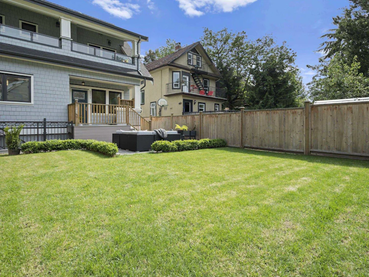 2377 W 7th Avenue, Vancouver, BC, V6K 1Y4 - 32